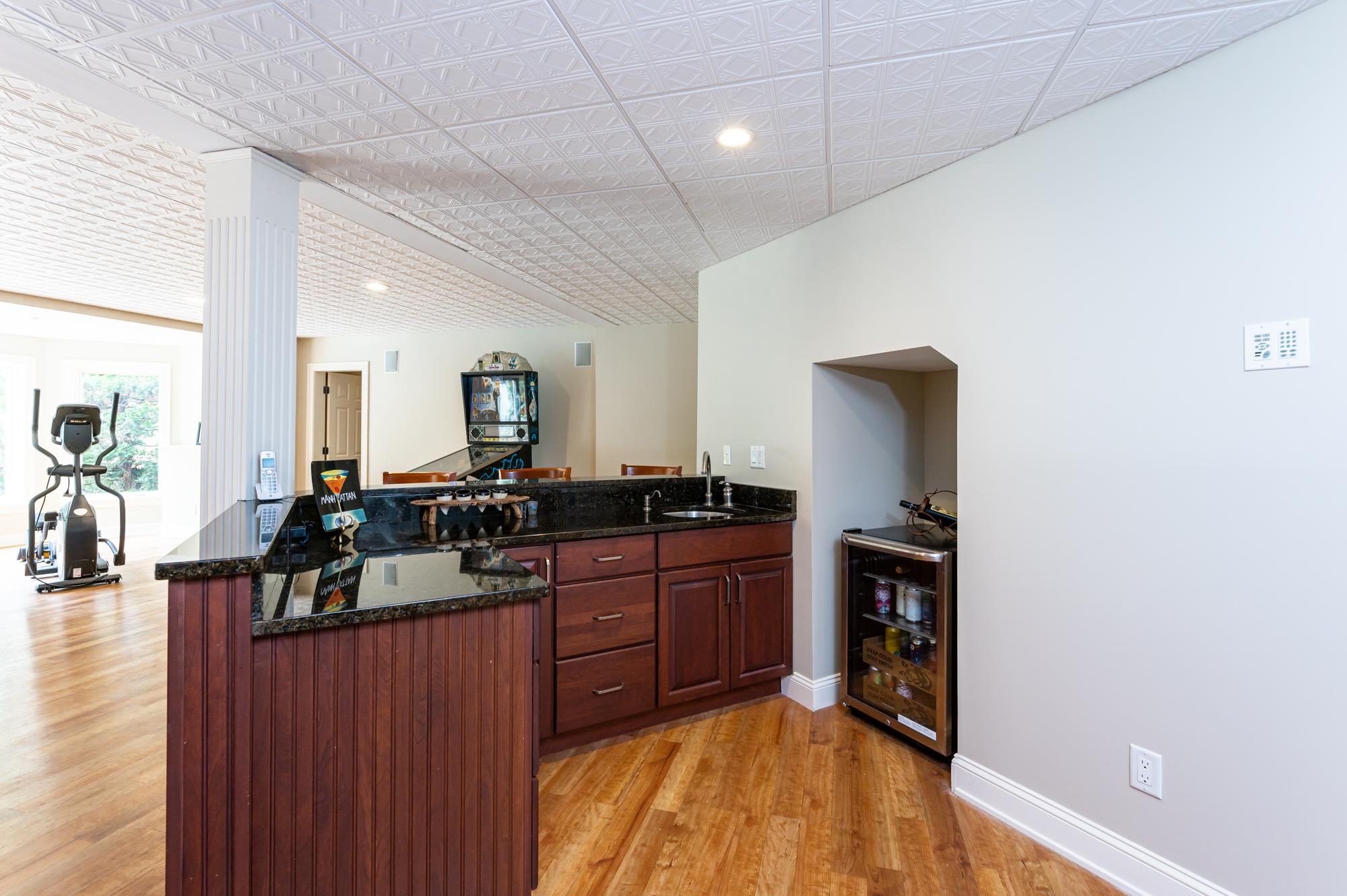 3 Bartlett Drive Bedford, NH 03110 - Photo 33 of 40