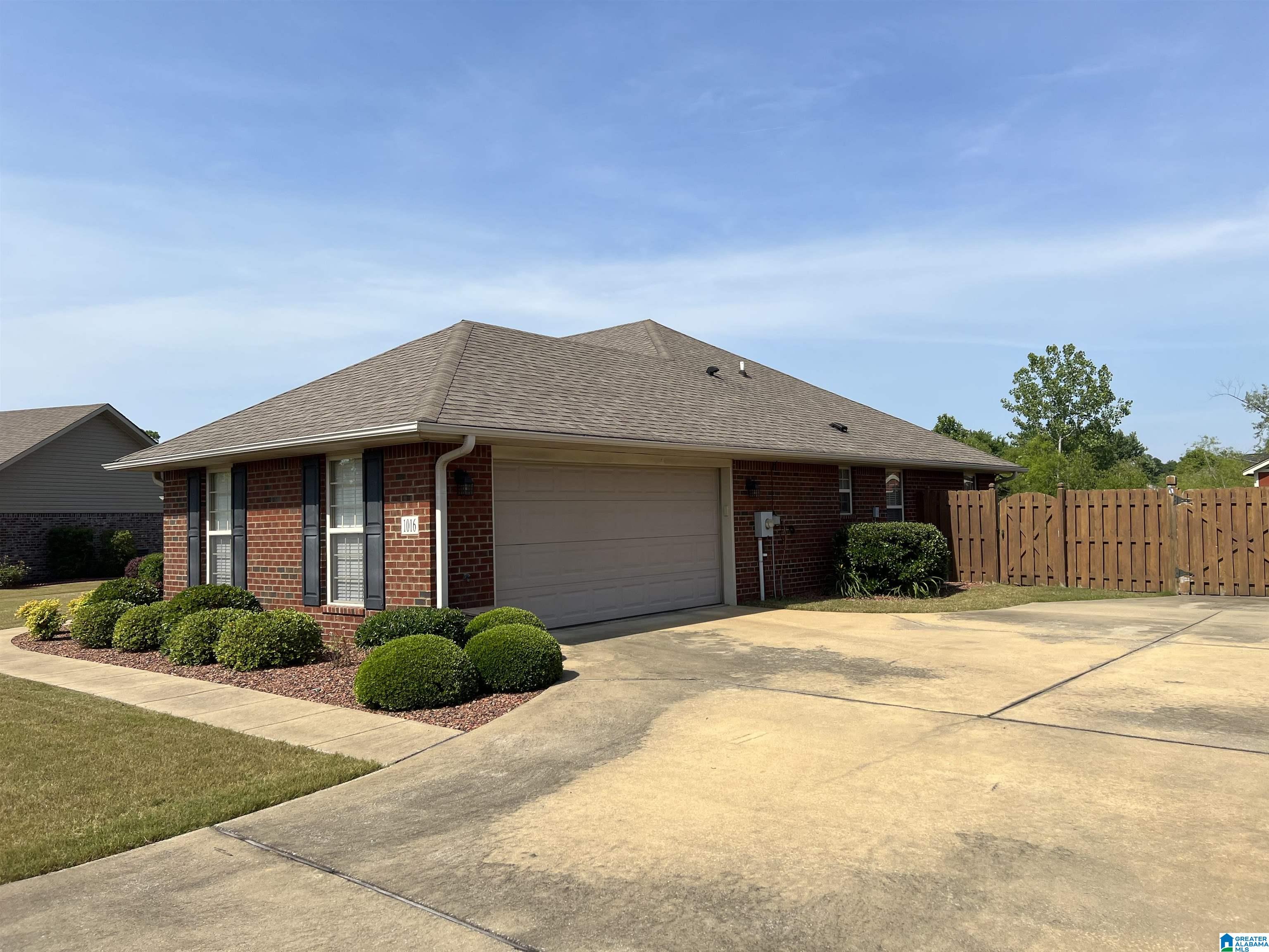 1016 Conner Circle Alabaster, AL 35007 - Photo 5 of 50