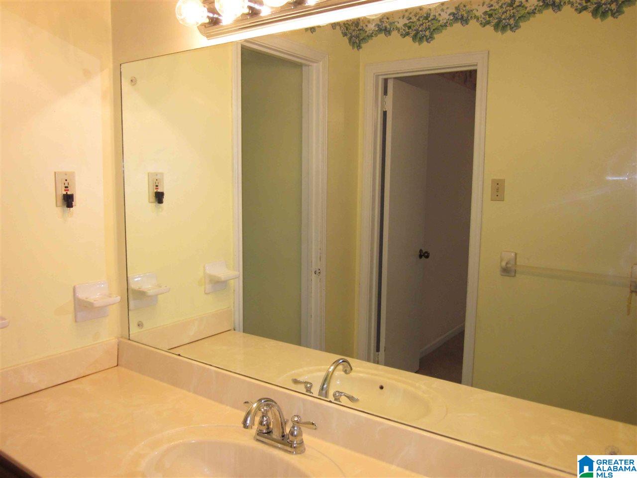 1036 Navajo Trail Alabaster, AL 35007 - Photo 19 of 35