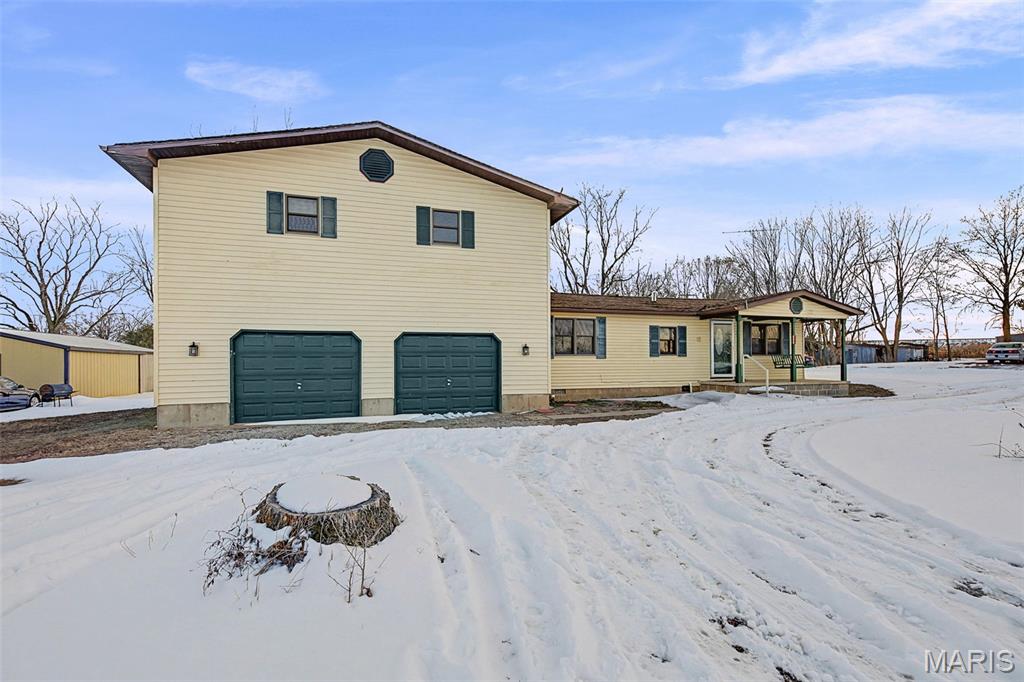 240 Taft Street Marissa, IL 62257 - Photo 2 of 44