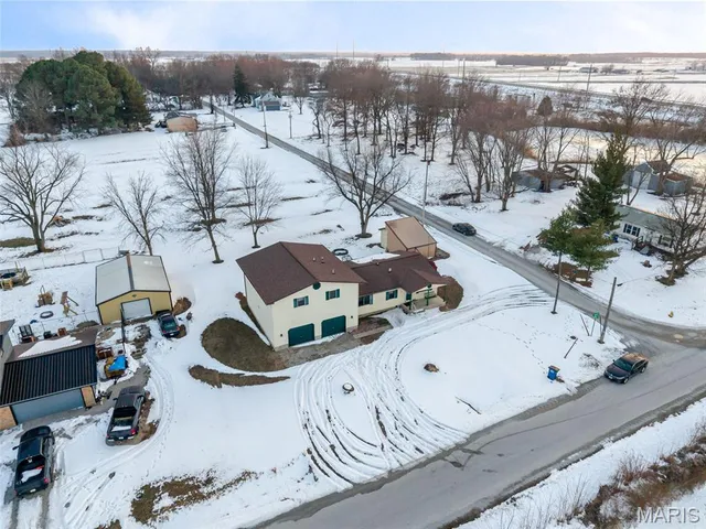 $210,000 | 240 Taft Street, Marissa, IL 62257