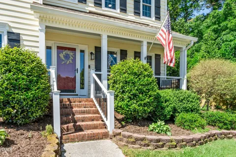$750,000 | 104 Ludstone Court, Cary, NC 27513