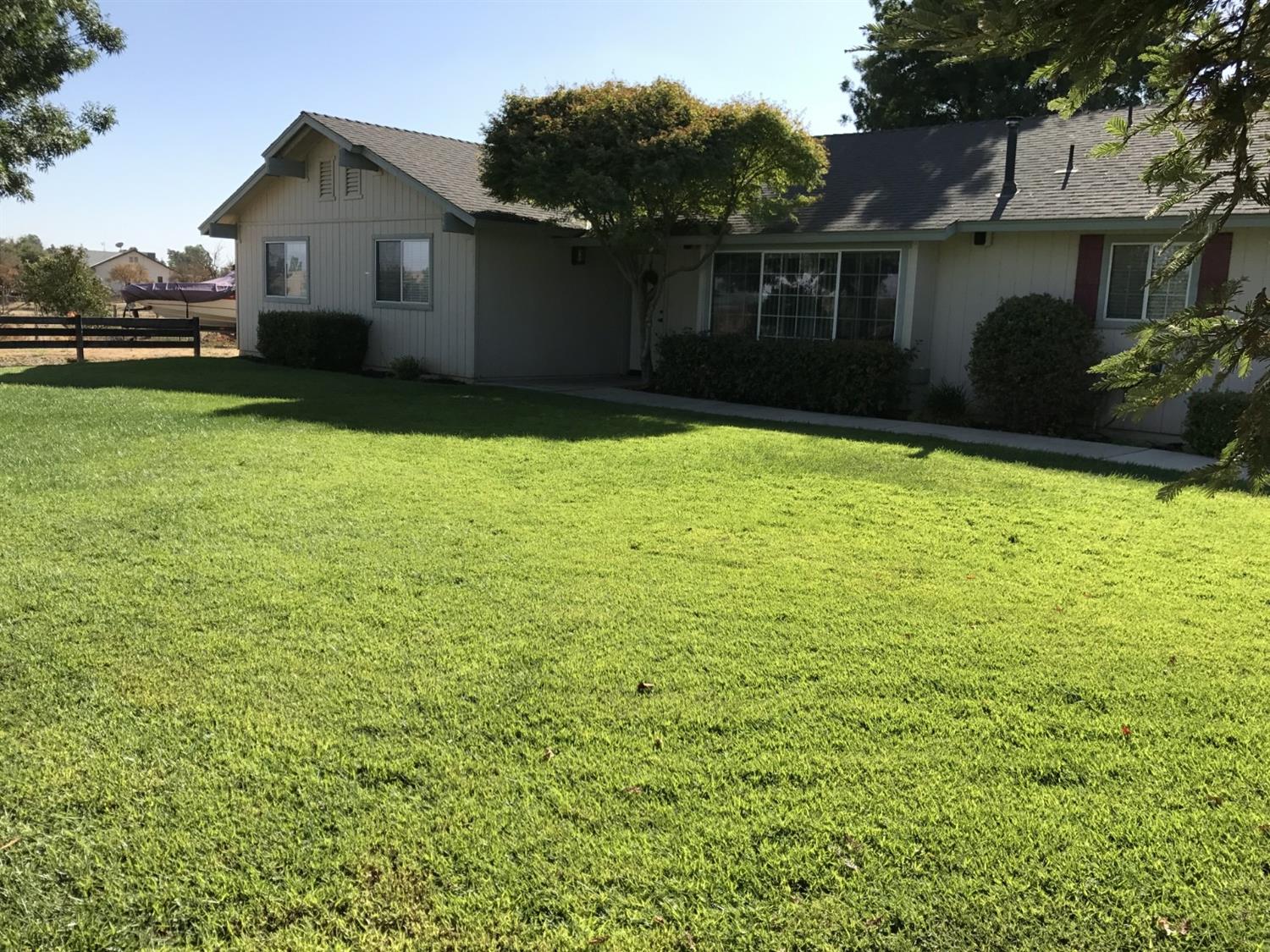 16176 Paula Road Madera, CA 93636 - Photo 2 of 22 Gallery Image 2