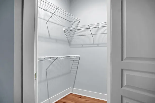 $2,750 | 260 Seven Farms Drive, Unit 203, Charleston, SC 29492