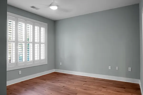 $2,750 | 260 Seven Farms Drive, Unit 203, Charleston, SC 29492