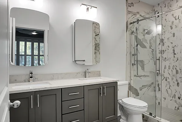 $2,750 | 260 Seven Farms Drive, Unit 203, Charleston, SC 29492