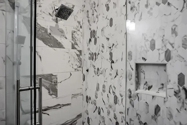 $2,750 | 260 Seven Farms Drive, Unit 203, Charleston, SC 29492