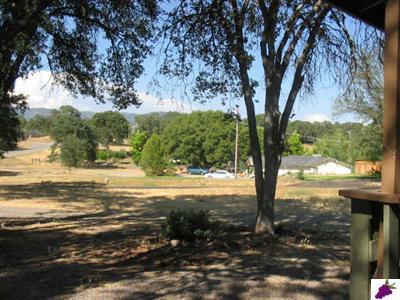 47330 Modoc Road Coarsegold, CA 93614 - Photo 7 of 7 View of neighborhood from front of home.