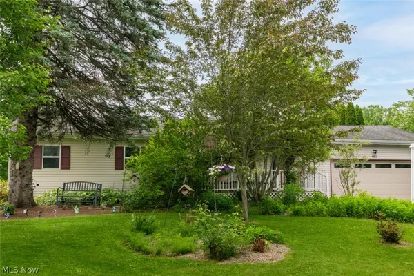 $274,900 | 460 Arehart Drive, Mogadore, OH 44260