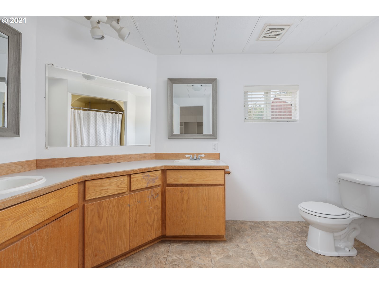 3073 North North Bank Road Otis, OR 97368 - Photo 12 of 32 Gallery Image 12