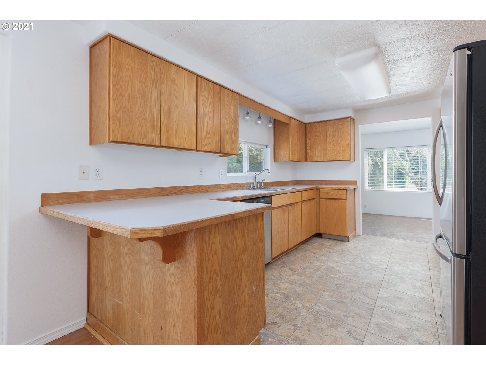 3073 North North Bank Road Otis, OR 97368 - Photo 6 of 32 Gallery Image 6