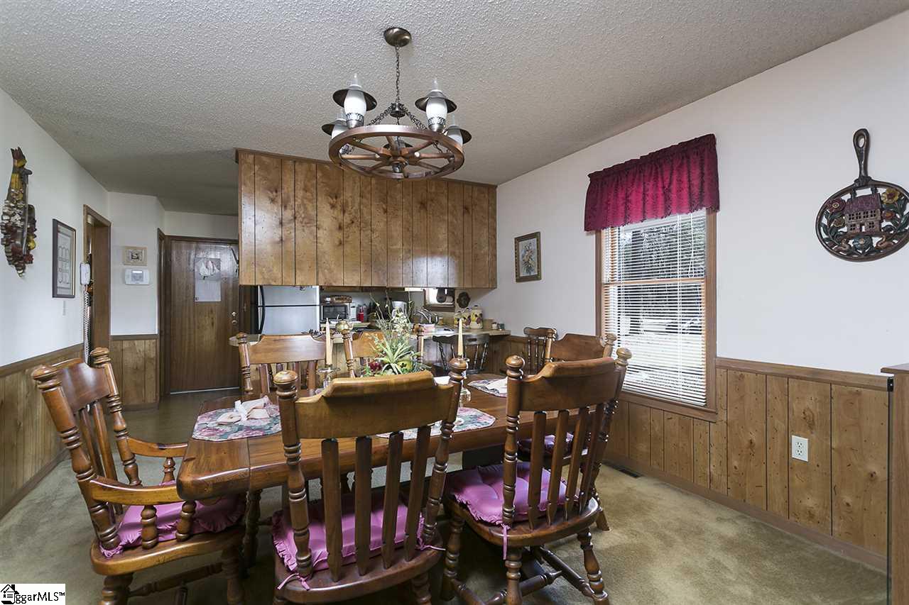 204 Greenpond Road Fountain Inn, SC 29644 - Photo 4 of 21
