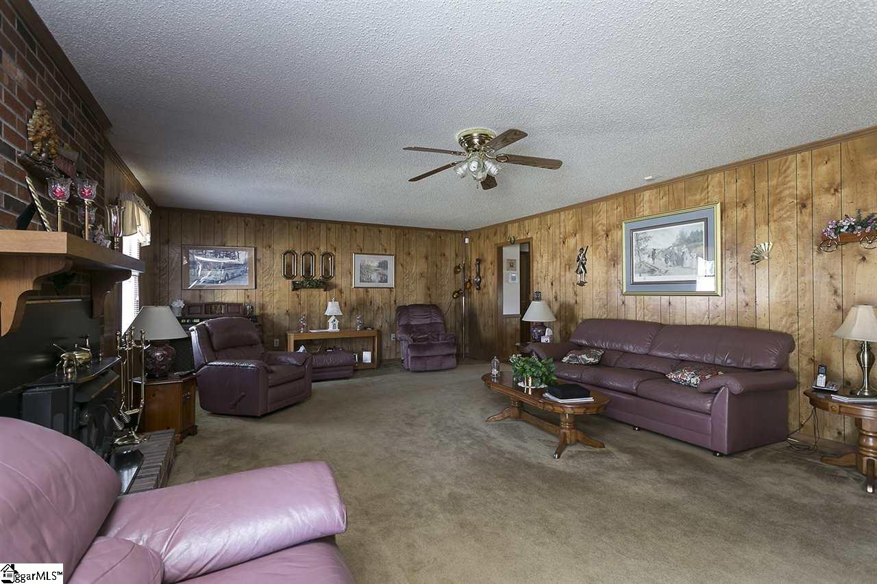 204 Greenpond Road Fountain Inn, SC 29644 - Photo 9 of 21