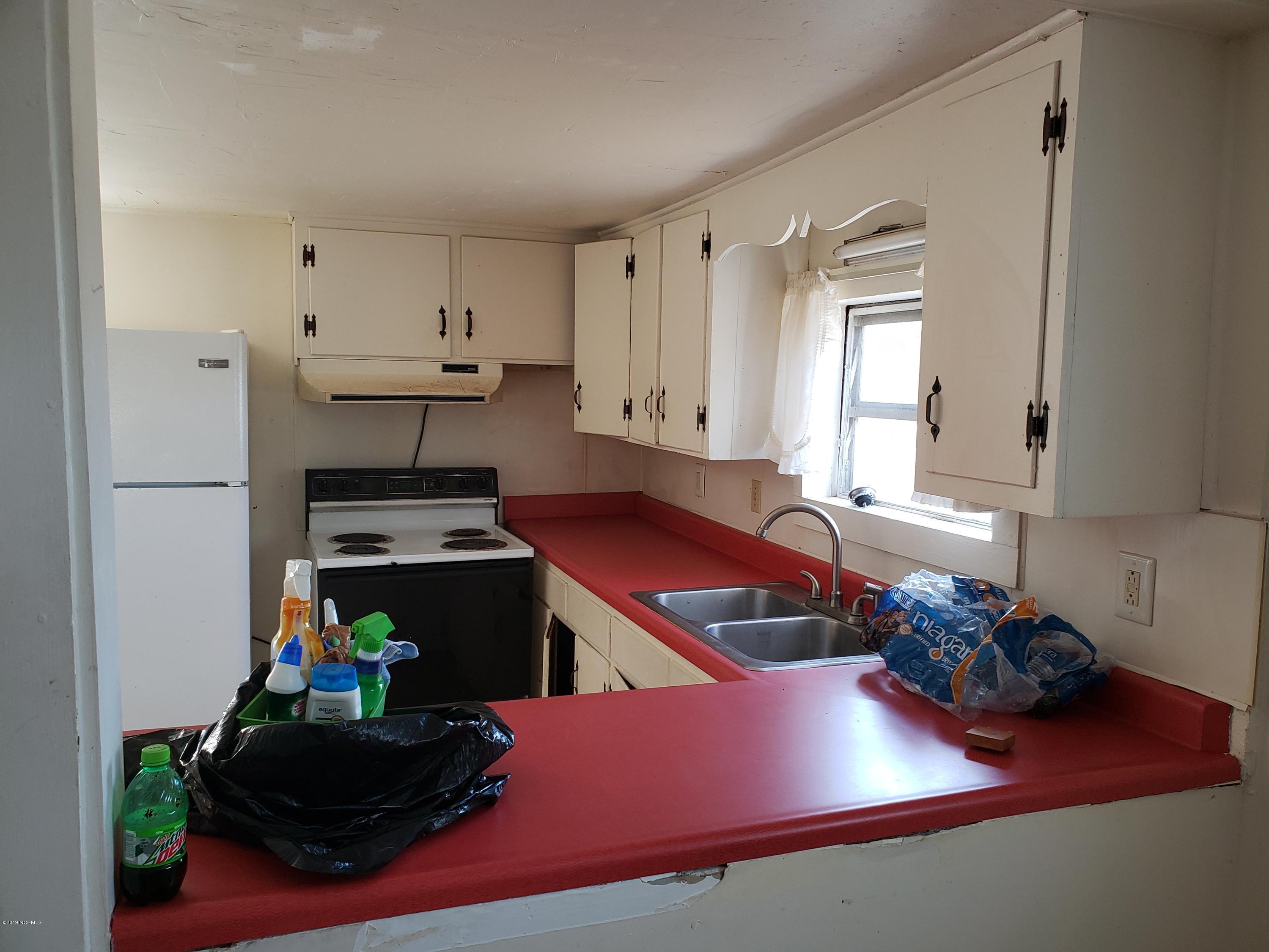 1287 Haw Branch Road Beulaville, NC 28518 - Photo 5 of 17 Kitchen