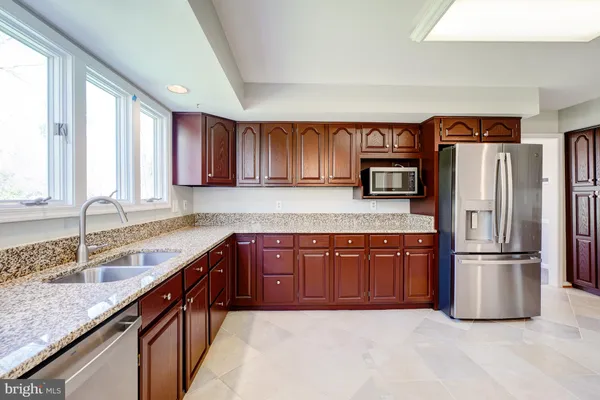 $1,065,000 | 15253 Surrey House Way, Centreville, VA 20120