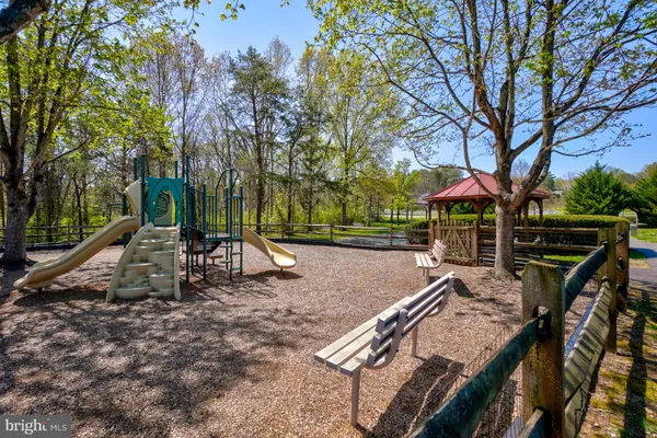 $1,065,000 | 15253 Surrey House Way, Centreville, VA 20120