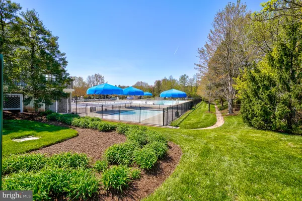$1,065,000 | 15253 Surrey House Way, Centreville, VA 20120