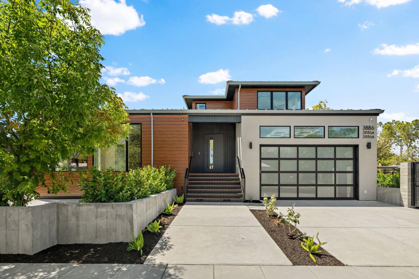 3886 Ross Road Palo Alto, CA 94303 - Photo 2 of 60 front view of a house