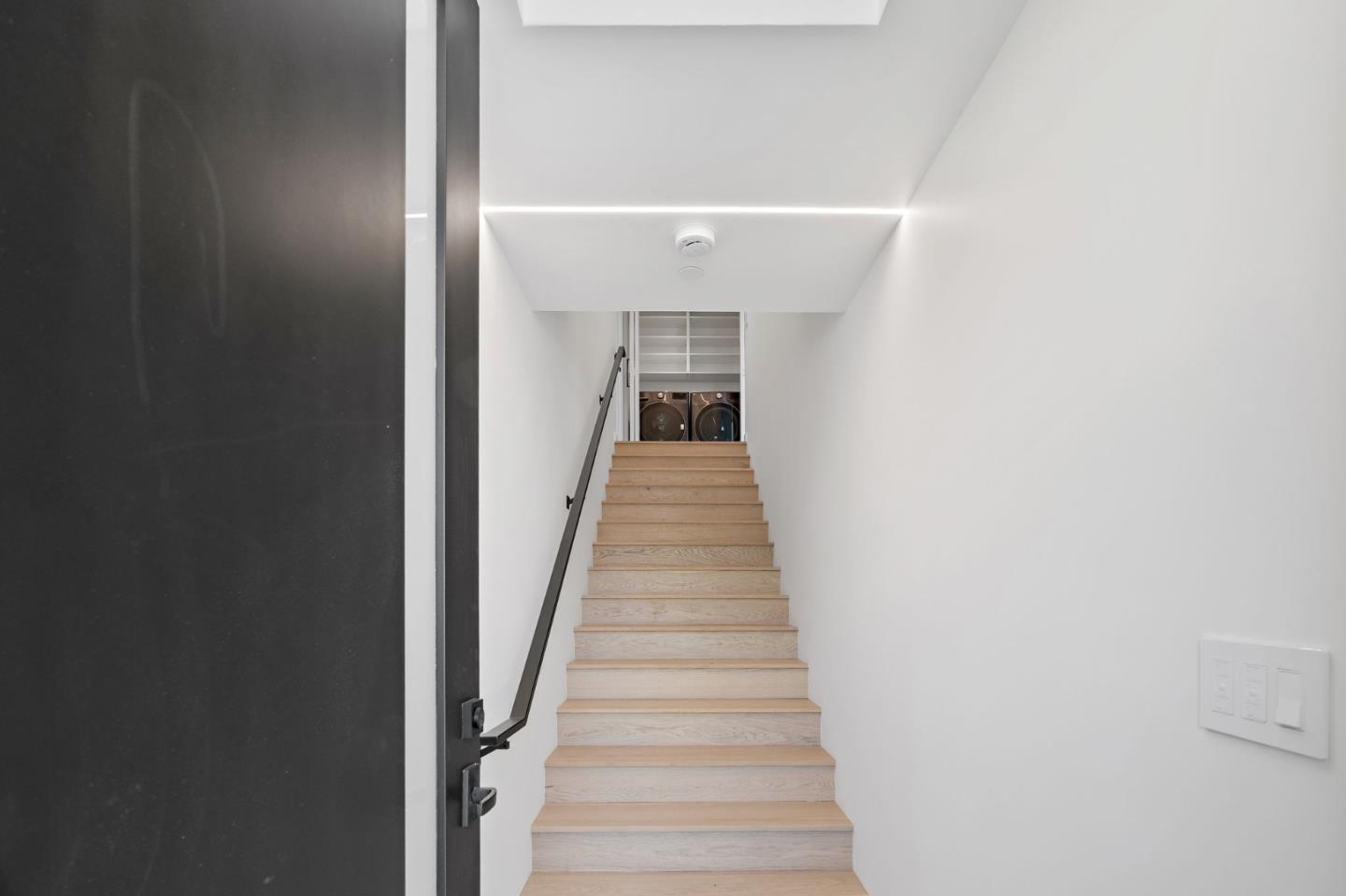 3886 Ross Road Palo Alto, CA 94303 - Photo 31 of 60 a view of entryway