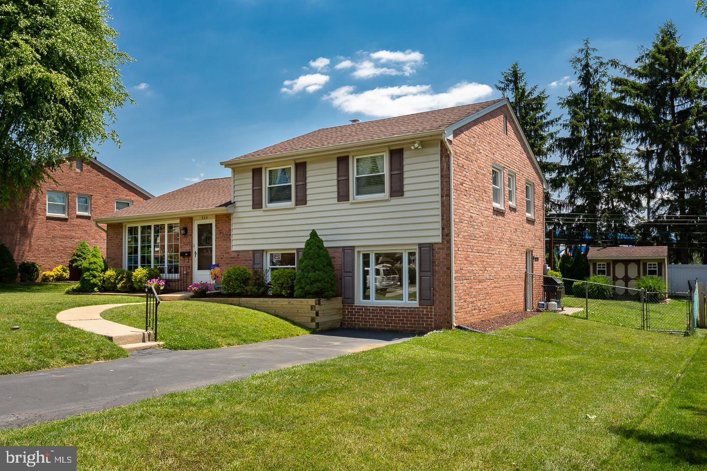 524 Vernon Road Springfield, PA 19064 - Photo 4 of 38