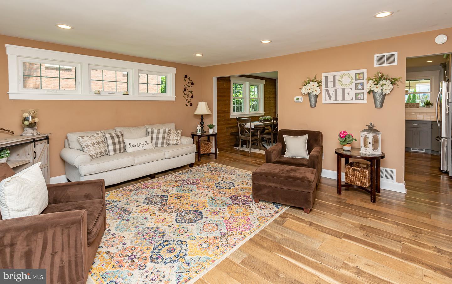 524 Vernon Road Springfield, PA 19064 - Photo 10 of 38 Living room