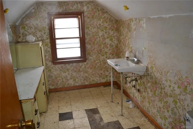 $95,000 | 2001 Vermont Street, North Collins, NY 14111