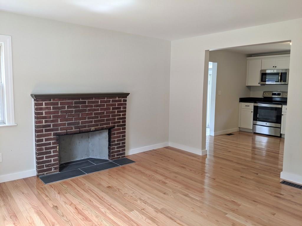 9 Springbrook Road Auburn, MA 01501 - Photo 3 of 16 Gallery Image 3