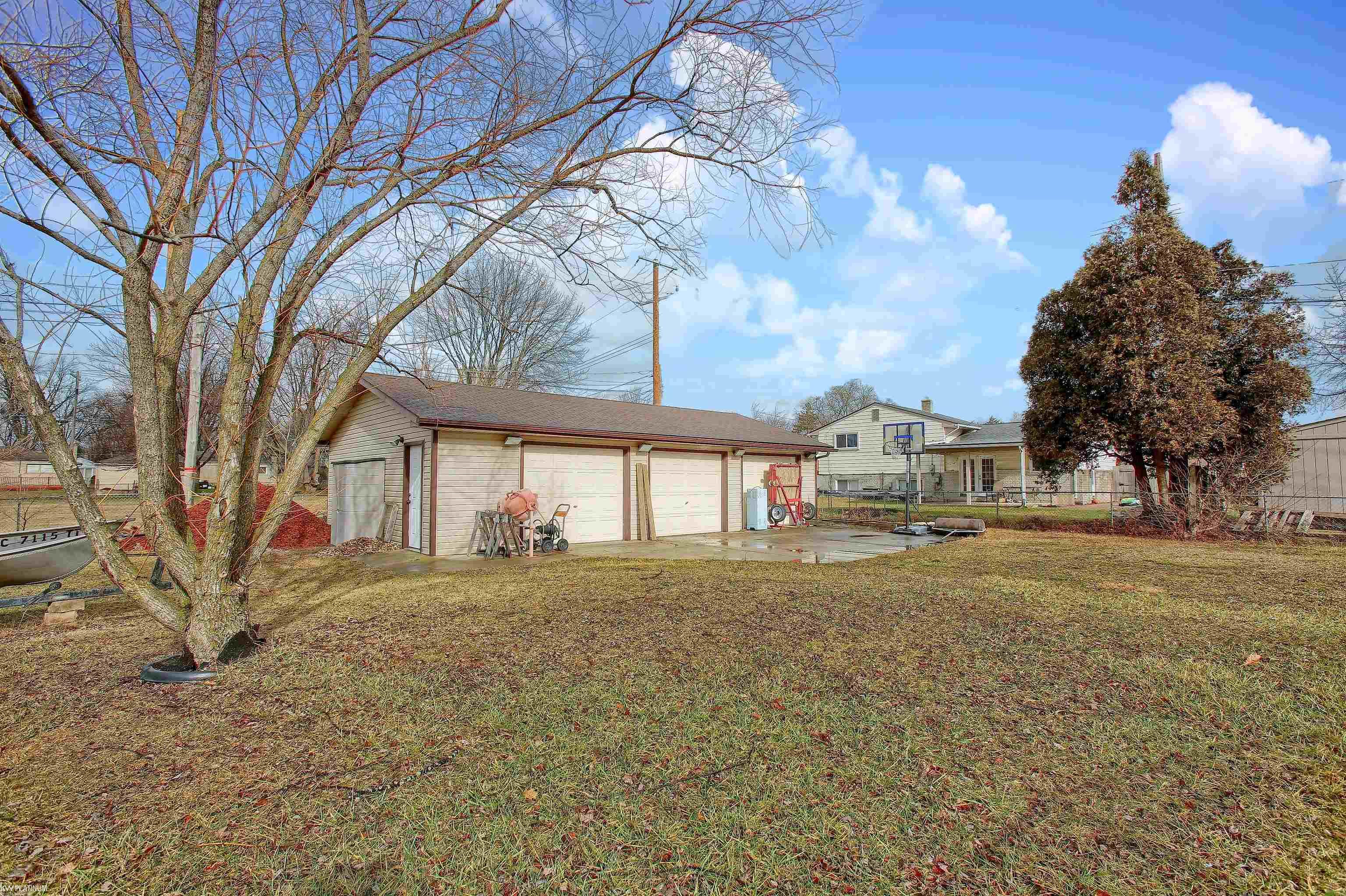 11161 Erdmann Road Sterling Heights, MI 48314 - Photo 44 of 44 50101416-43.JPG
