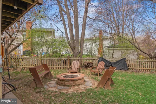 $934,000 | 9822 Wolcott Drive, Burke, VA 22015