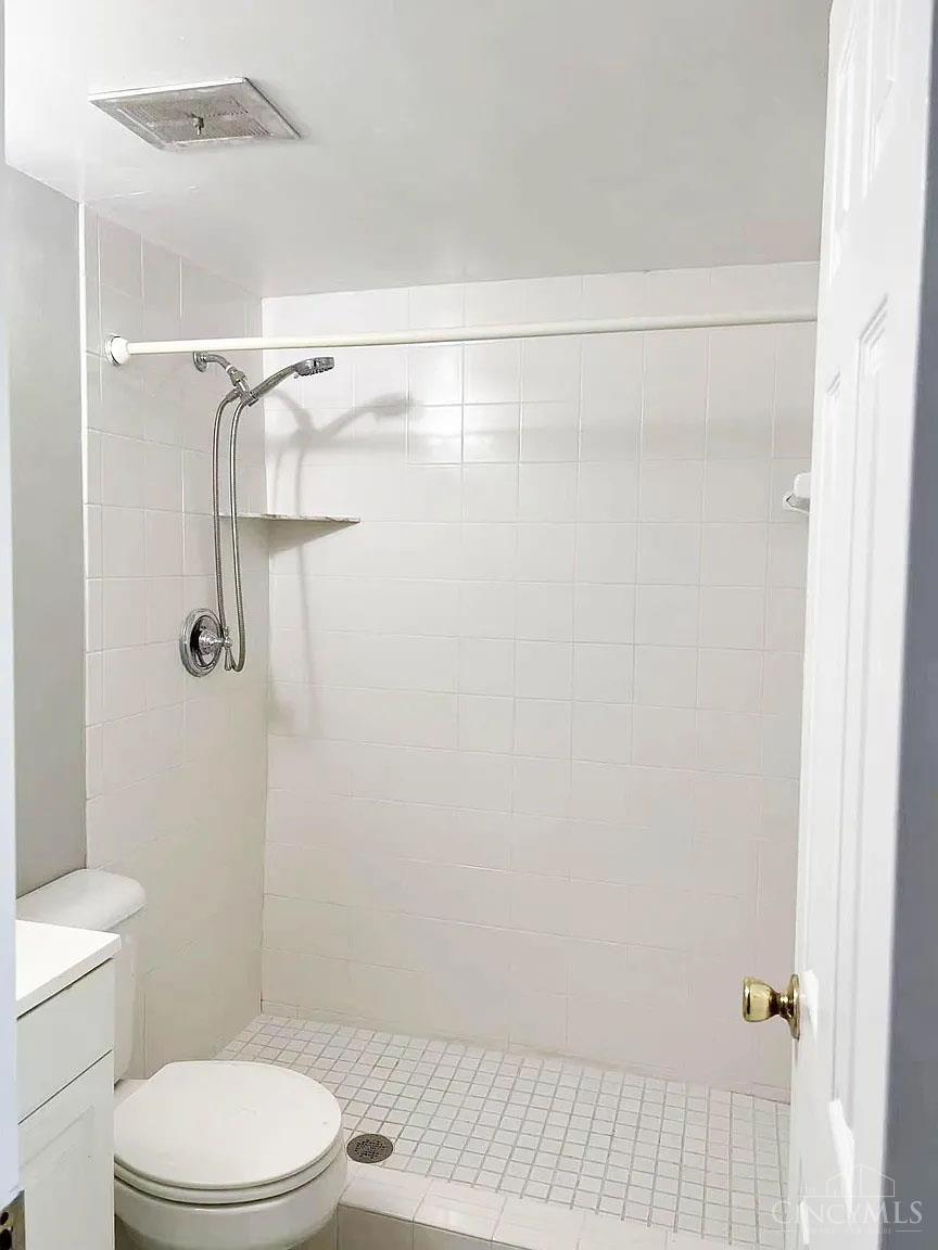 7752 Montgomery Road, Unit 4 Cincinnati, OH 45236 - Photo 23 of 25 Gallery Image 23