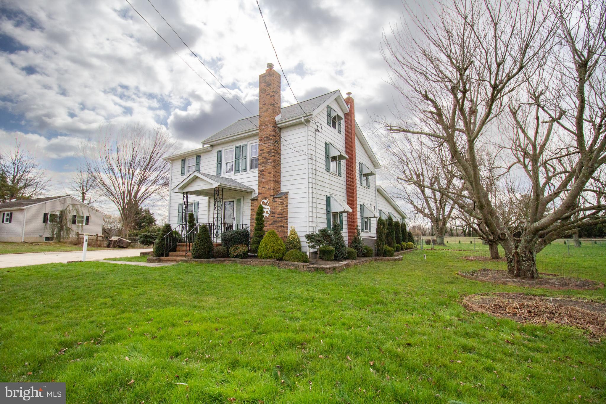 8 Deerfield Road Elmer, NJ 08318 - Photo 3 of 54 Gallery Image 3