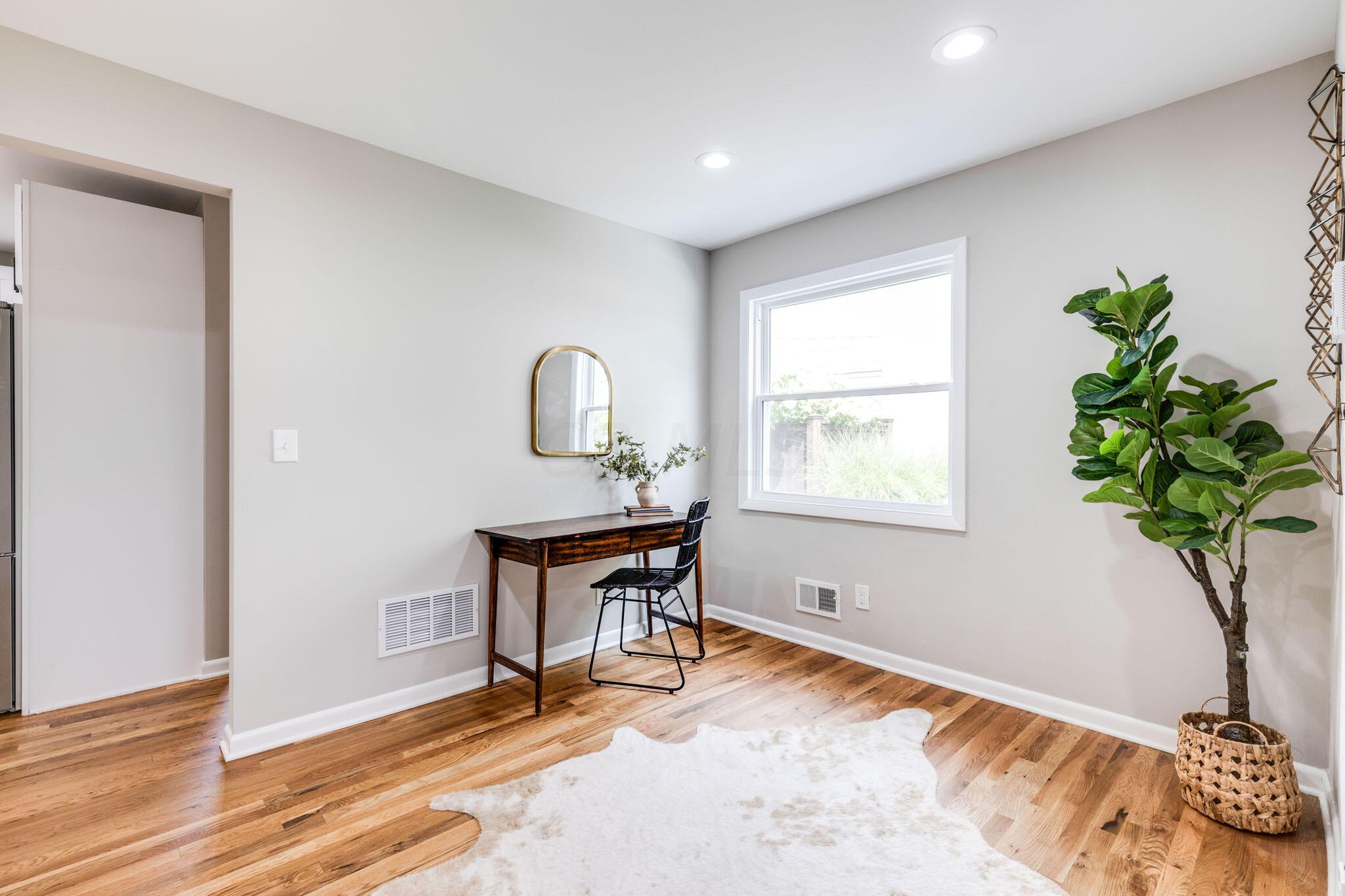 2791 Chester Road Upper Arlington, OH 43221 - Photo 14 of 35 Den