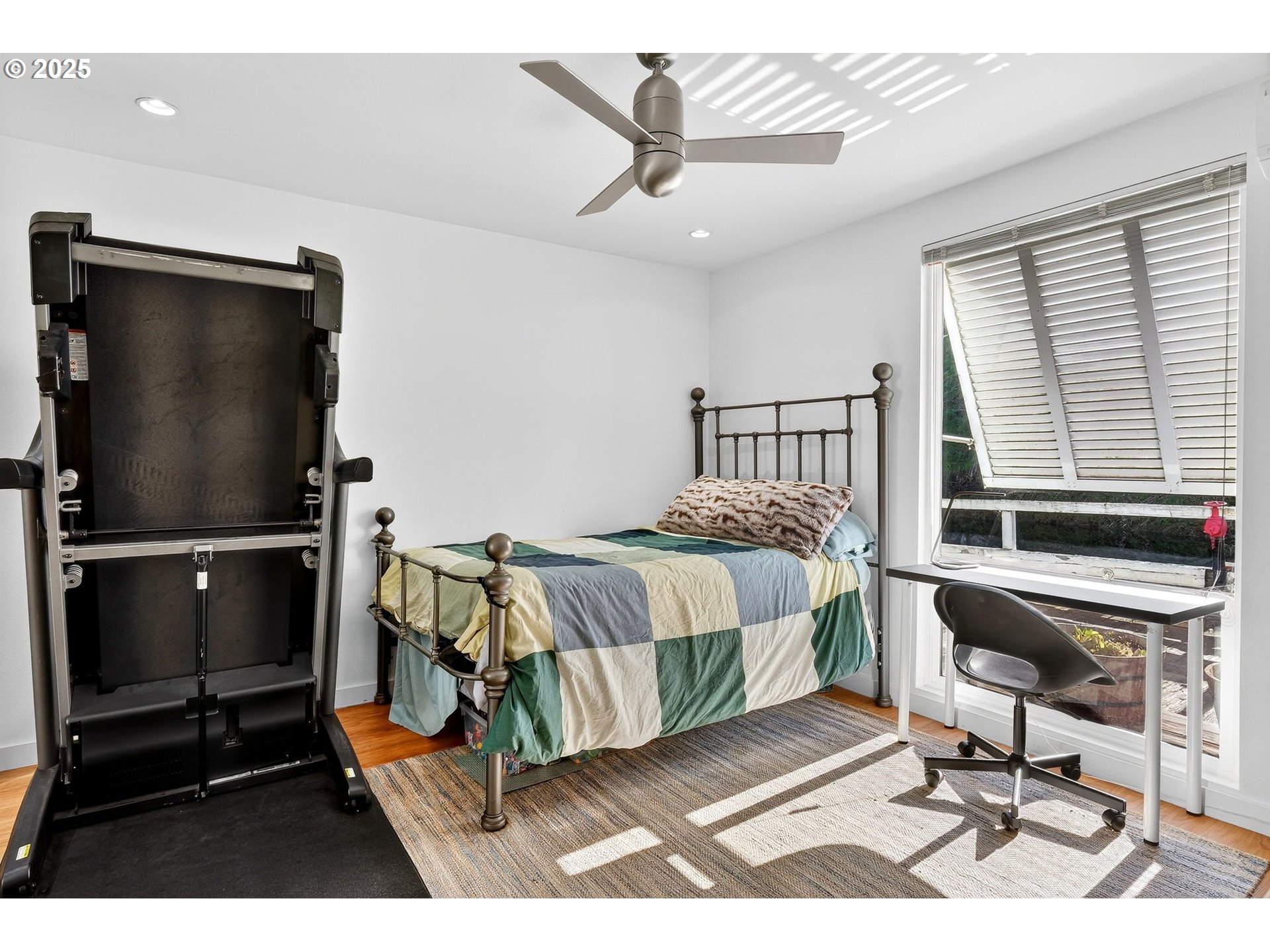 173 Northeast Bridgeton Road, Unit 13 Portland, OR 97211 - Photo 12 of 22 Gallery Image 12