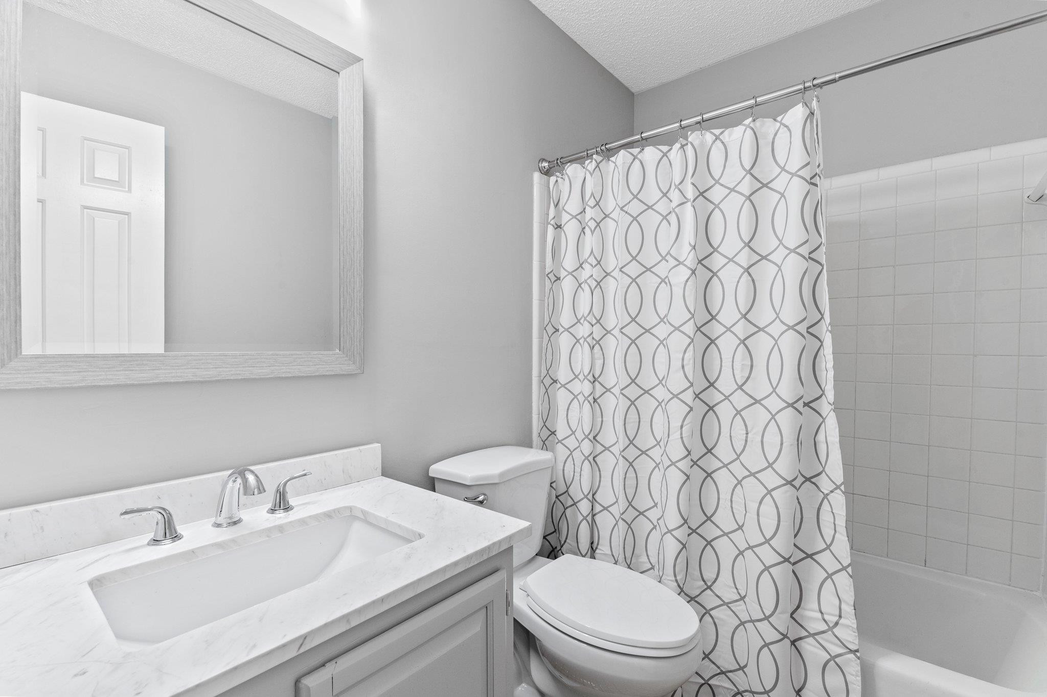 2638 Cottage Circle Raleigh, NC 27613 - Photo 18 of 24 Hall bath