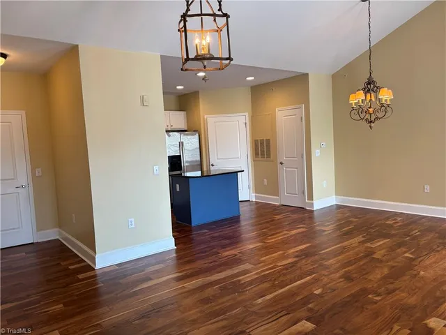 $225,000 | 6815 Hanesbrook Circle, Unit 304, Clemmons, NC 27012