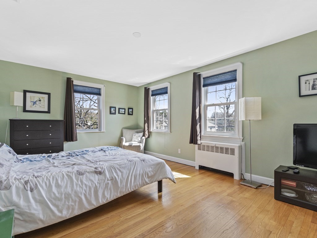 94 Evelyn Road Newton, MA 02468 - Photo 23 of 36