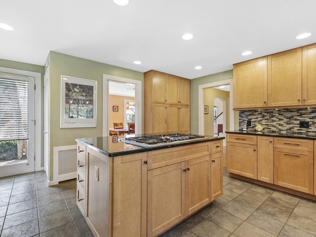 94 Evelyn Road Newton, MA 02468 - Photo 10 of 36