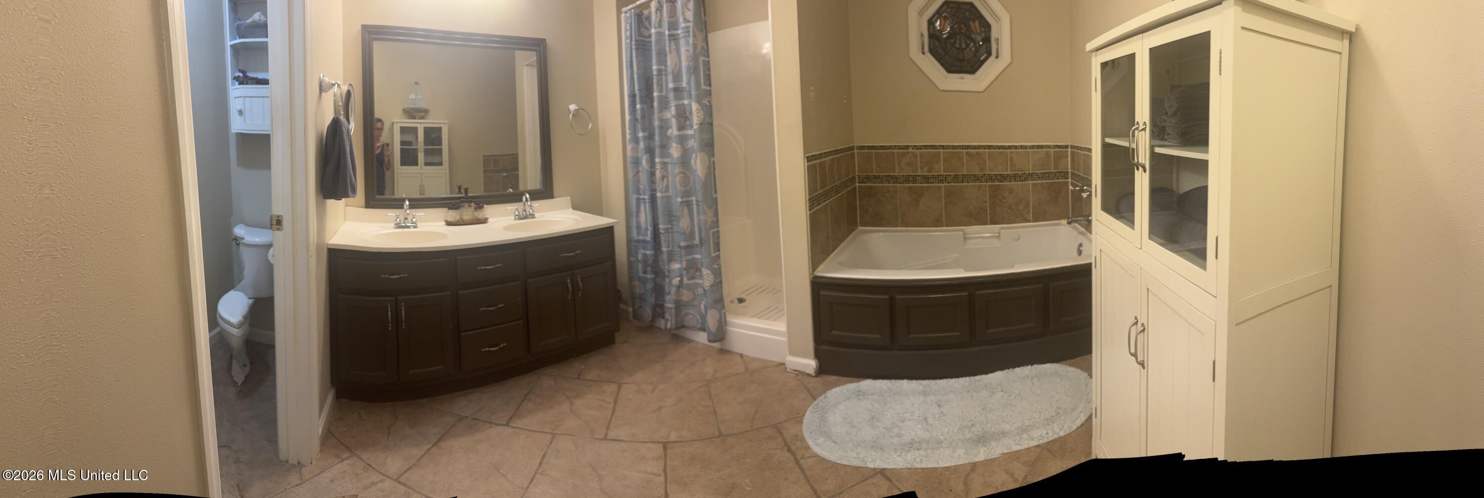 1303 Martin Street Pascagoula, MS 39581 - Photo 10 of 12 IMG_6626