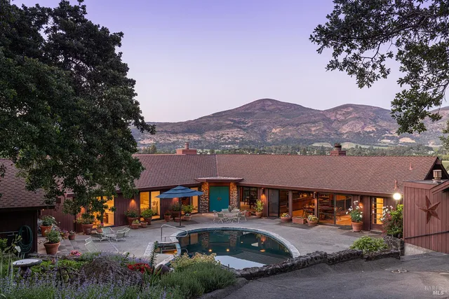 $2,900,000 | 2231 First Avenue, Napa, CA 94558