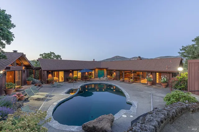 $2,900,000 | 2231 First Avenue, Napa, CA 94558