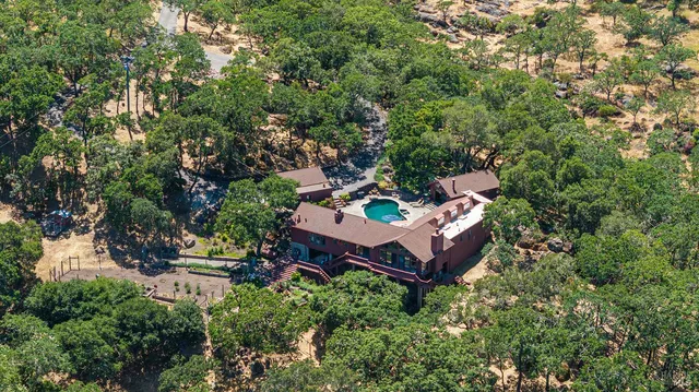 $2,900,000 | 2231 First Avenue, Napa, CA 94558