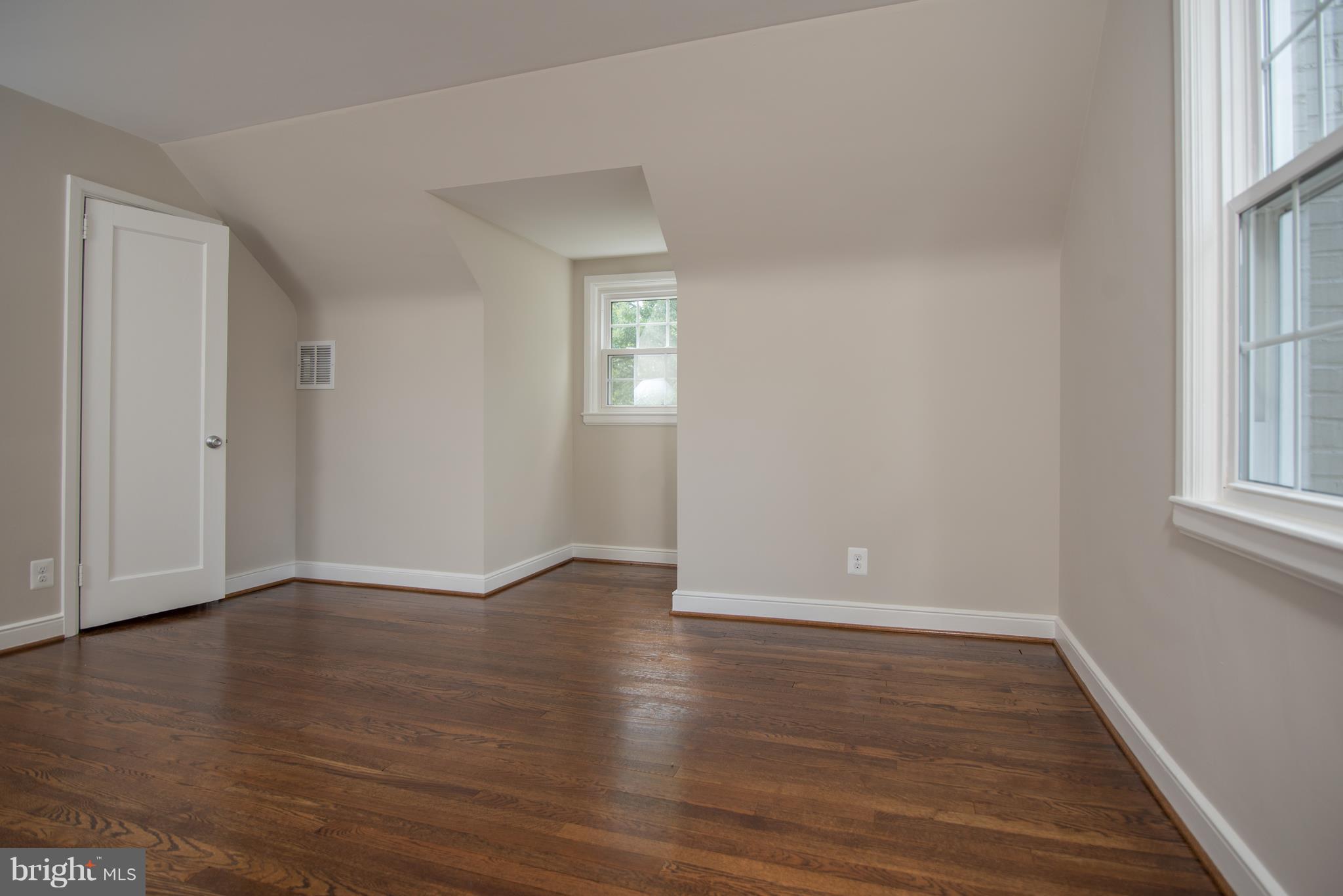 8043 Wellington Road Alexandria, VA 22308 - Photo 16 of 30 Bedroom