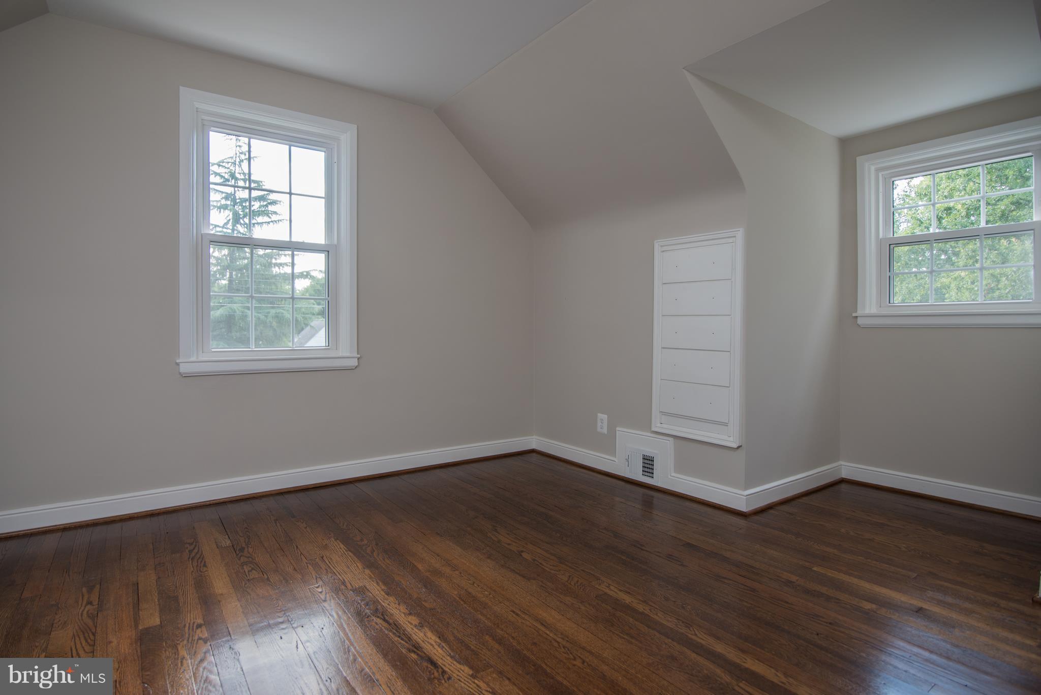 8043 Wellington Road Alexandria, VA 22308 - Photo 18 of 30 Bedroom