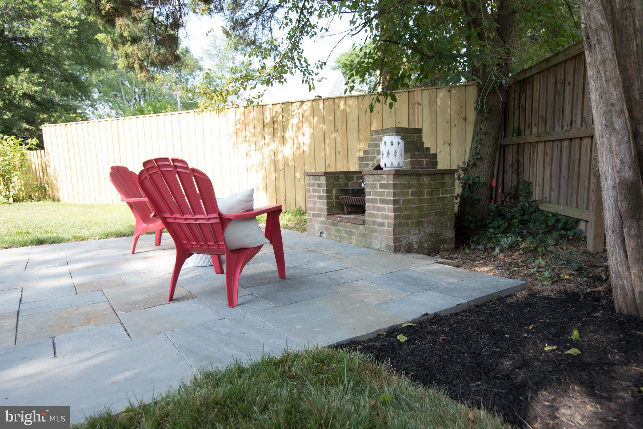 8043 Wellington Road Alexandria, VA 22308 - Photo 25 of 30 Exterior (Rear)