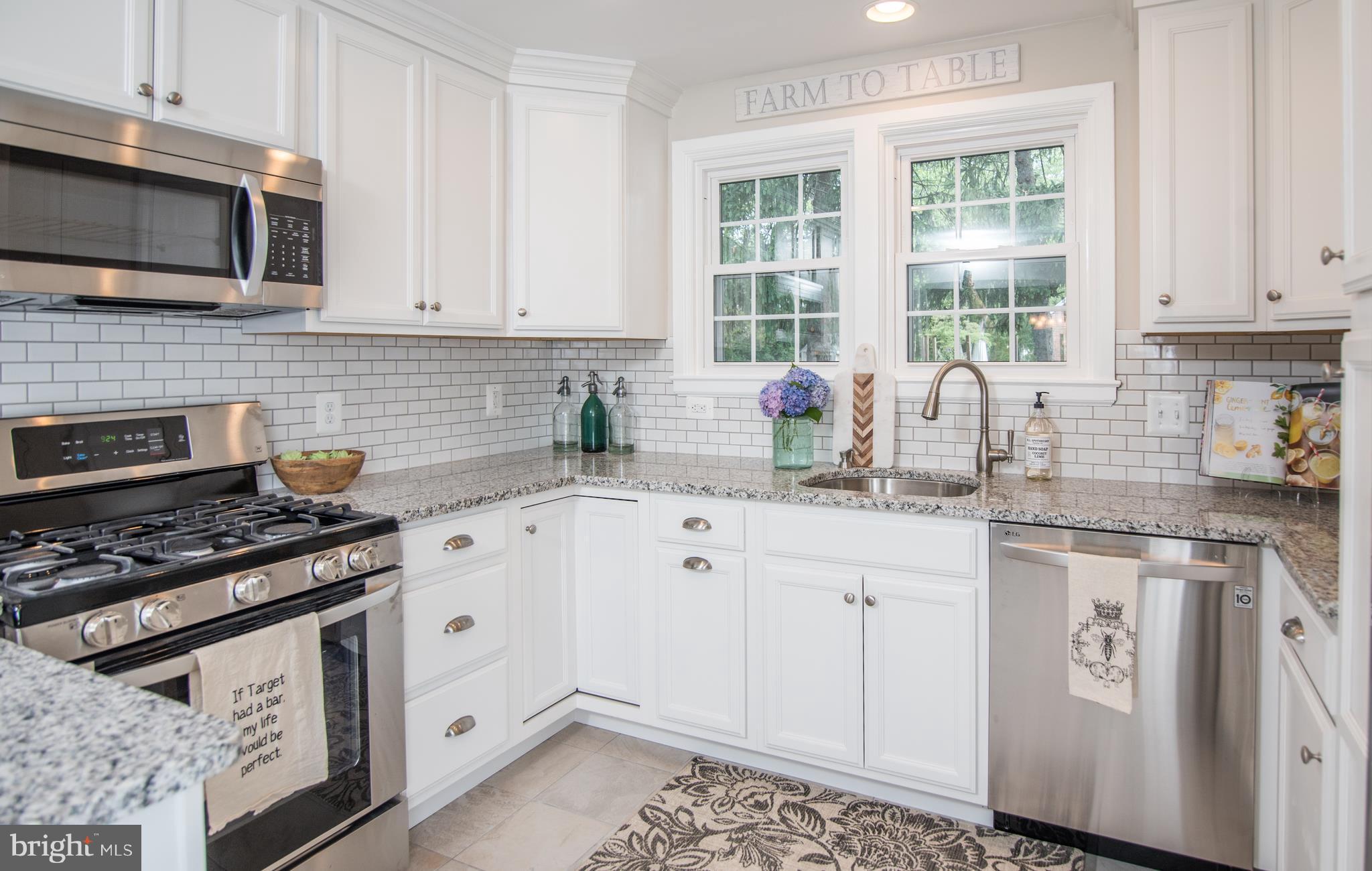 8043 Wellington Road Alexandria, VA 22308 - Photo 10 of 30 Kitchen
