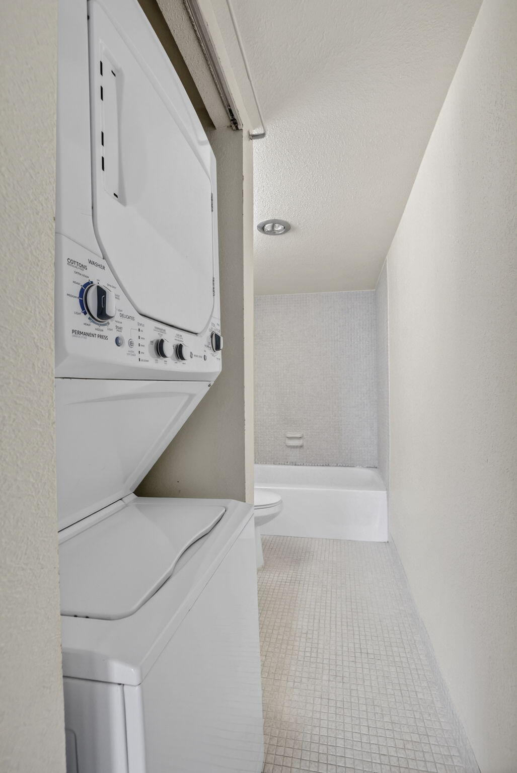 4174 Inverrary Drive, Unit 513 Lauderhill, FL 33319 - Photo 18 of 36 16-web-or-mls-8I8A2021