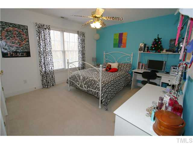10508 Simtree Court Raleigh, NC 27615 - Photo 16 of 22 Photo 16