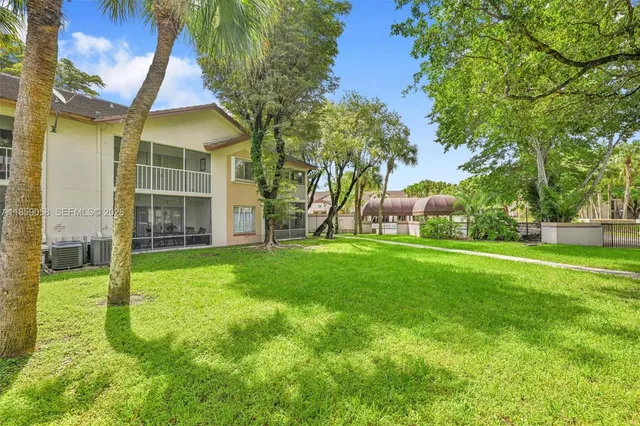 $235,000 | 14006 Southwest 91st Terrace, Unit 14006, Miami, FL 33186