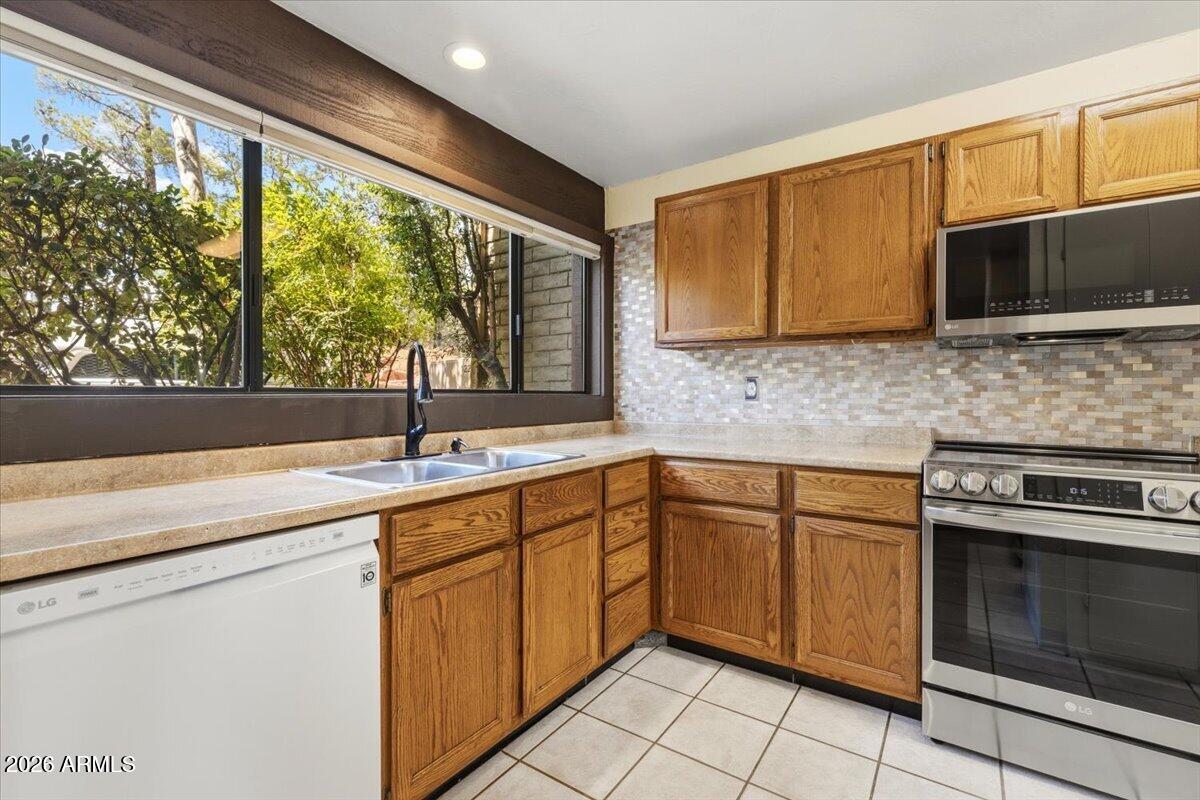 3340 West State Rte 89A, Unit 8 Sedona, AZ 86336 - Photo 5 of 27