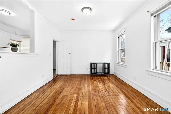 $3,150 | 408 East Avenue, Bridgeport, CT 06610